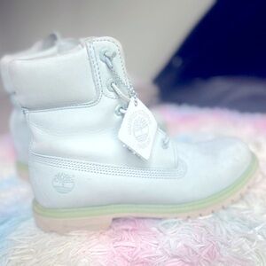 Meet your Posher, Latyia